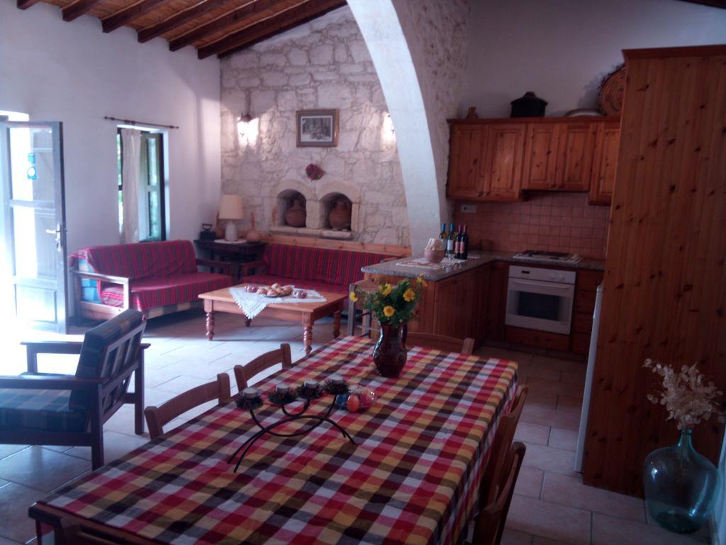 Loxandra Inn カースィカス エクステリア 写真