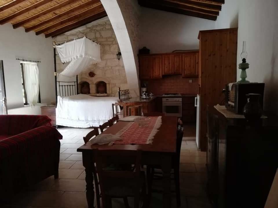 Loxandra Inn カースィカス エクステリア 写真